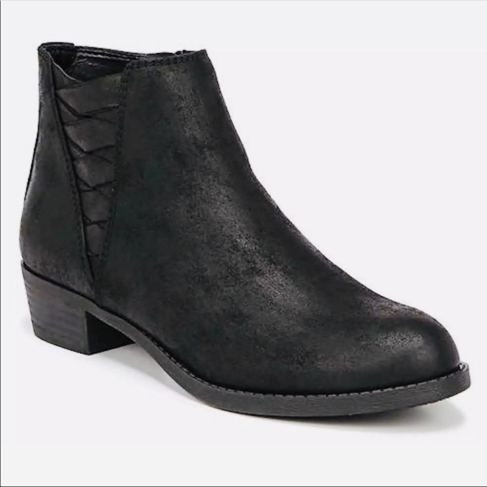 Carlos Santana size 7M black Bert ankle booties